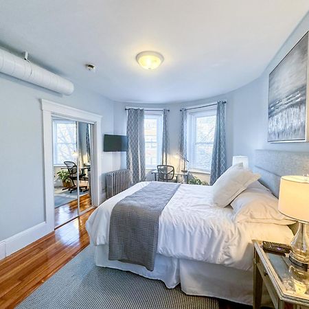 Huge,3 Bed,2Bath,Public Transport,Boston,Sleeps 9 Lejlighed Brookline Eksteriør billede